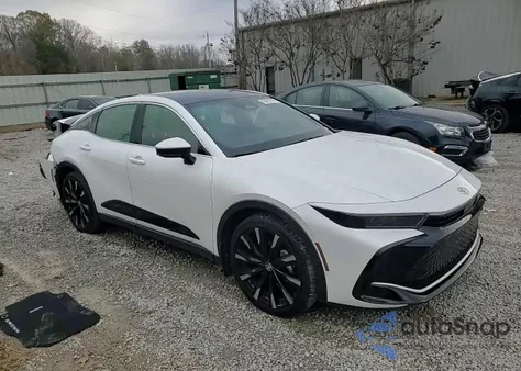 2024 Toyota Crown Platinum из США, поврежденный, VIN JTDAFAAF3R3007953